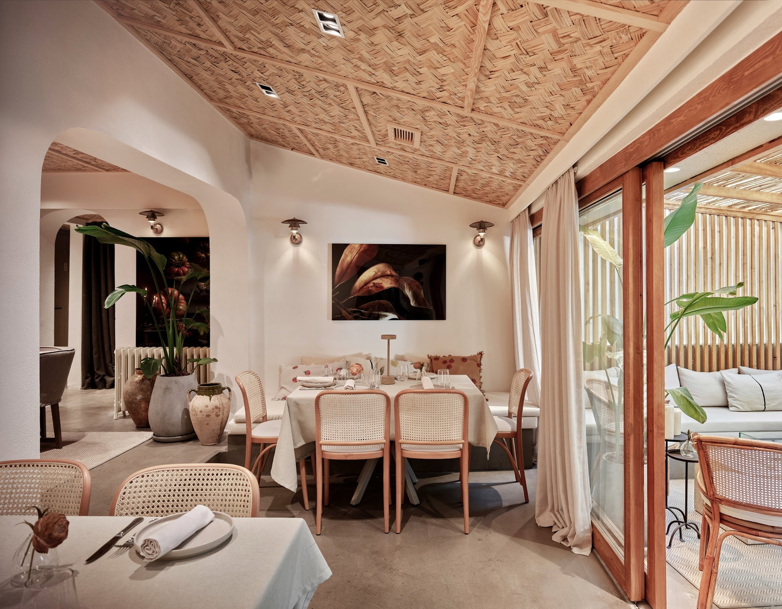 The Red Balloon Restoran & Bar