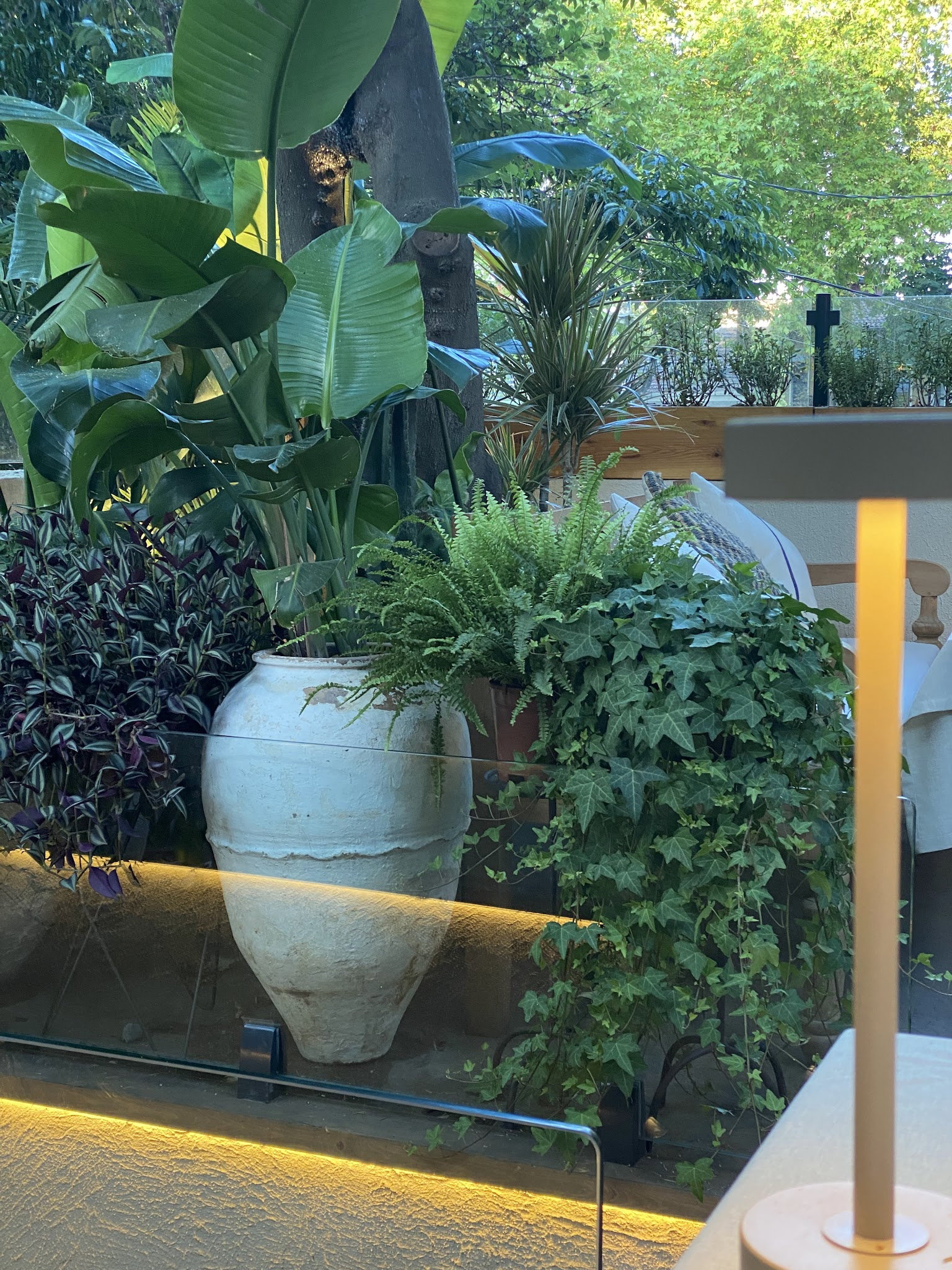 The Red Balloon Restoran & Bar