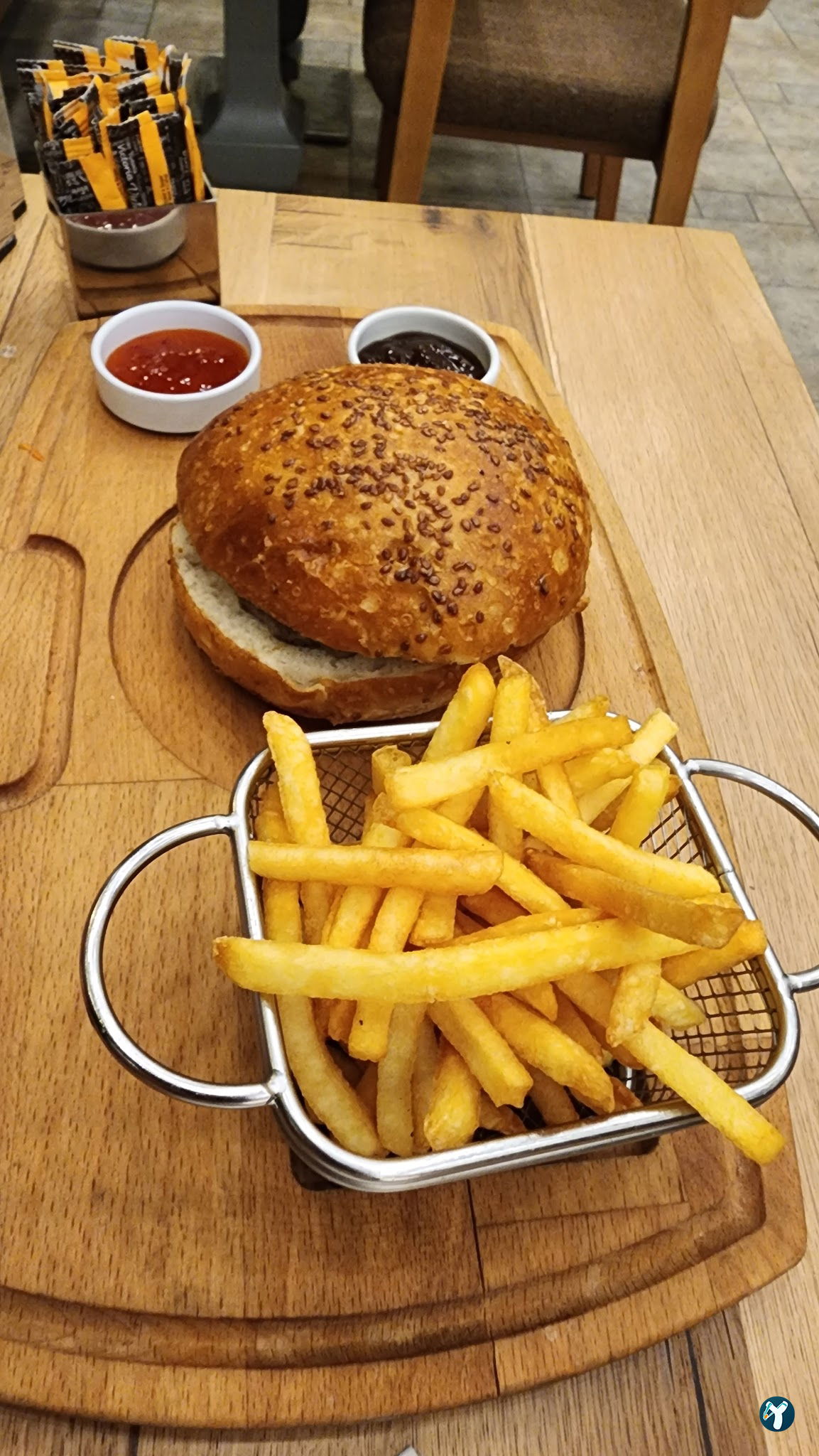 Victoria Pastane & Cafe