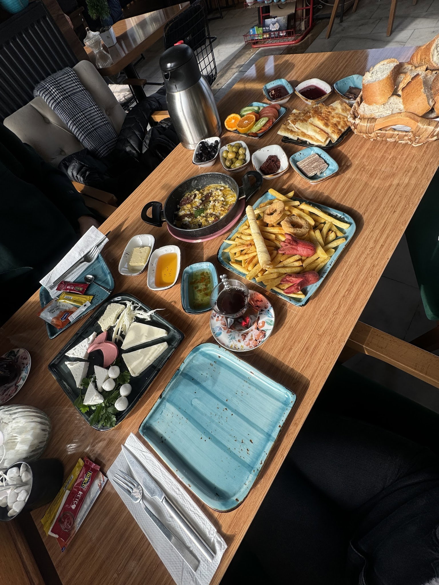 Mihman Cafe & Pastane