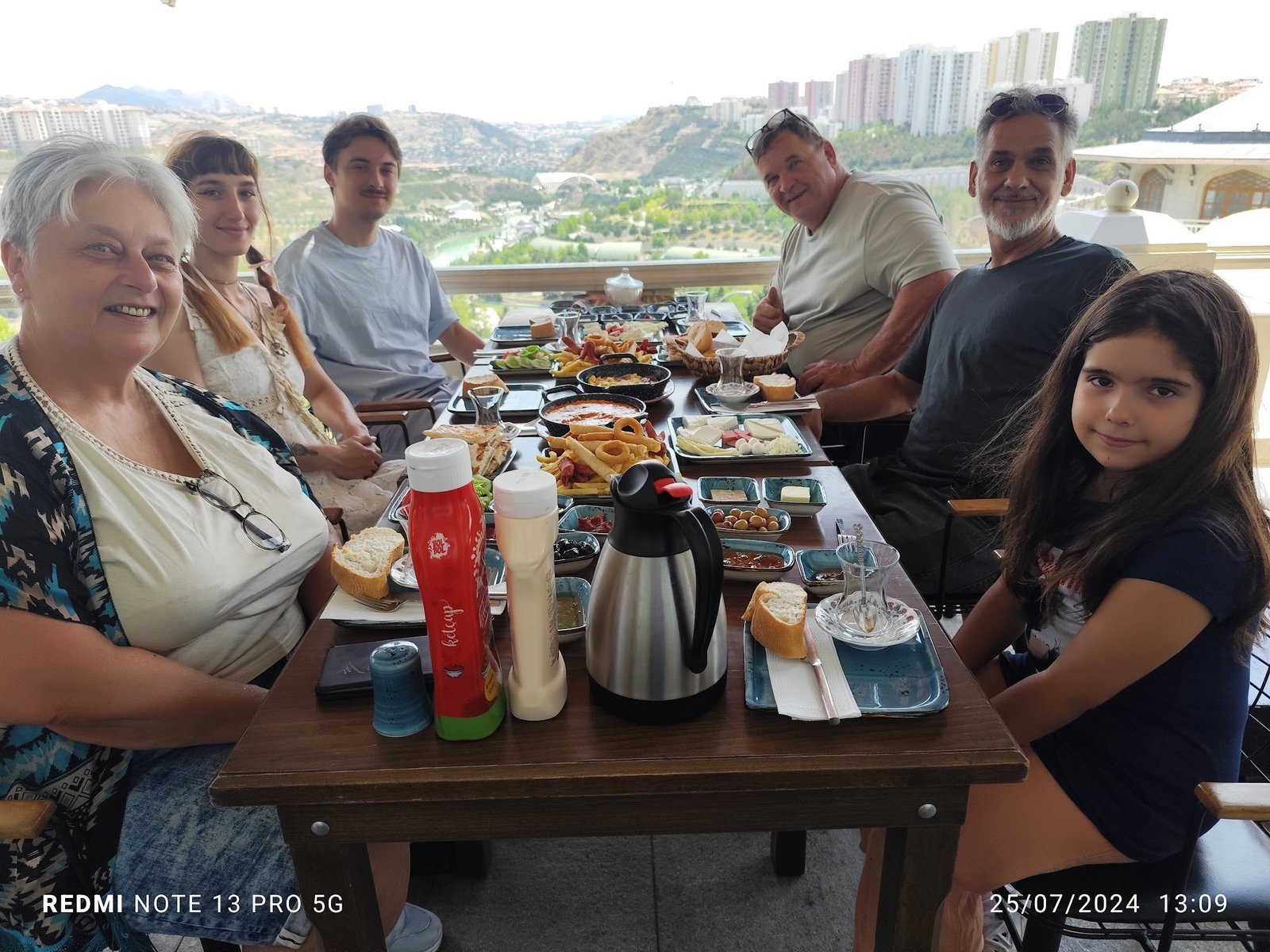 Mihman Cafe & Pastane