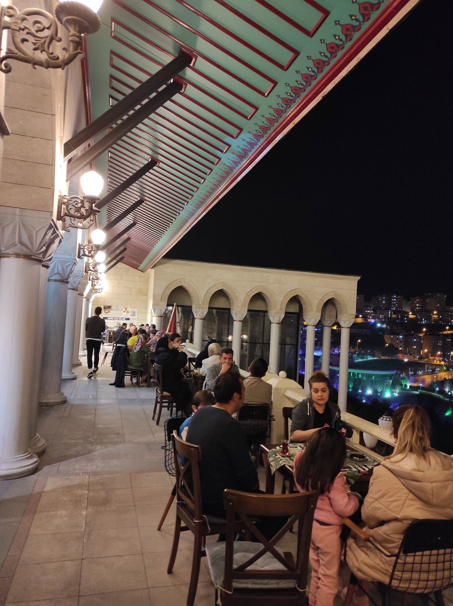 Mihman Cafe & Pastane