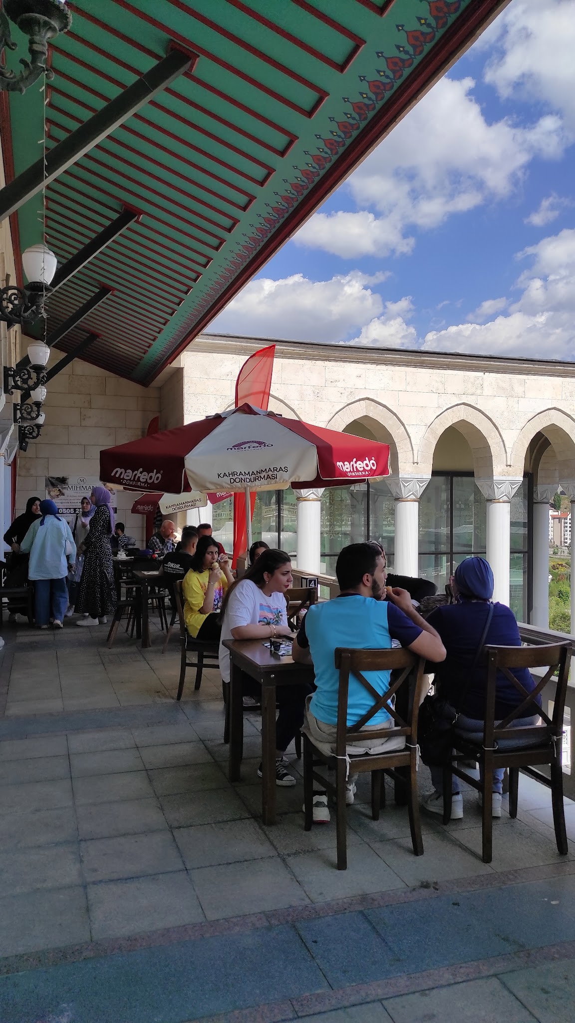 Mihman Cafe & Pastane