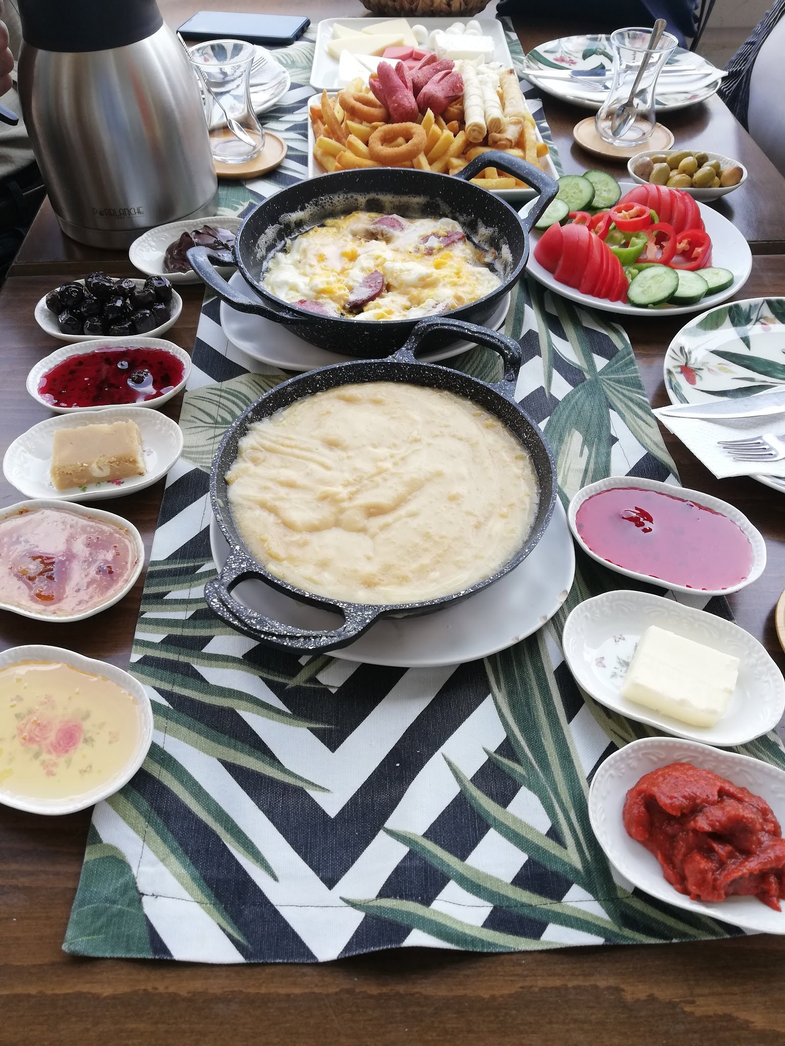 Mihman Cafe & Pastane