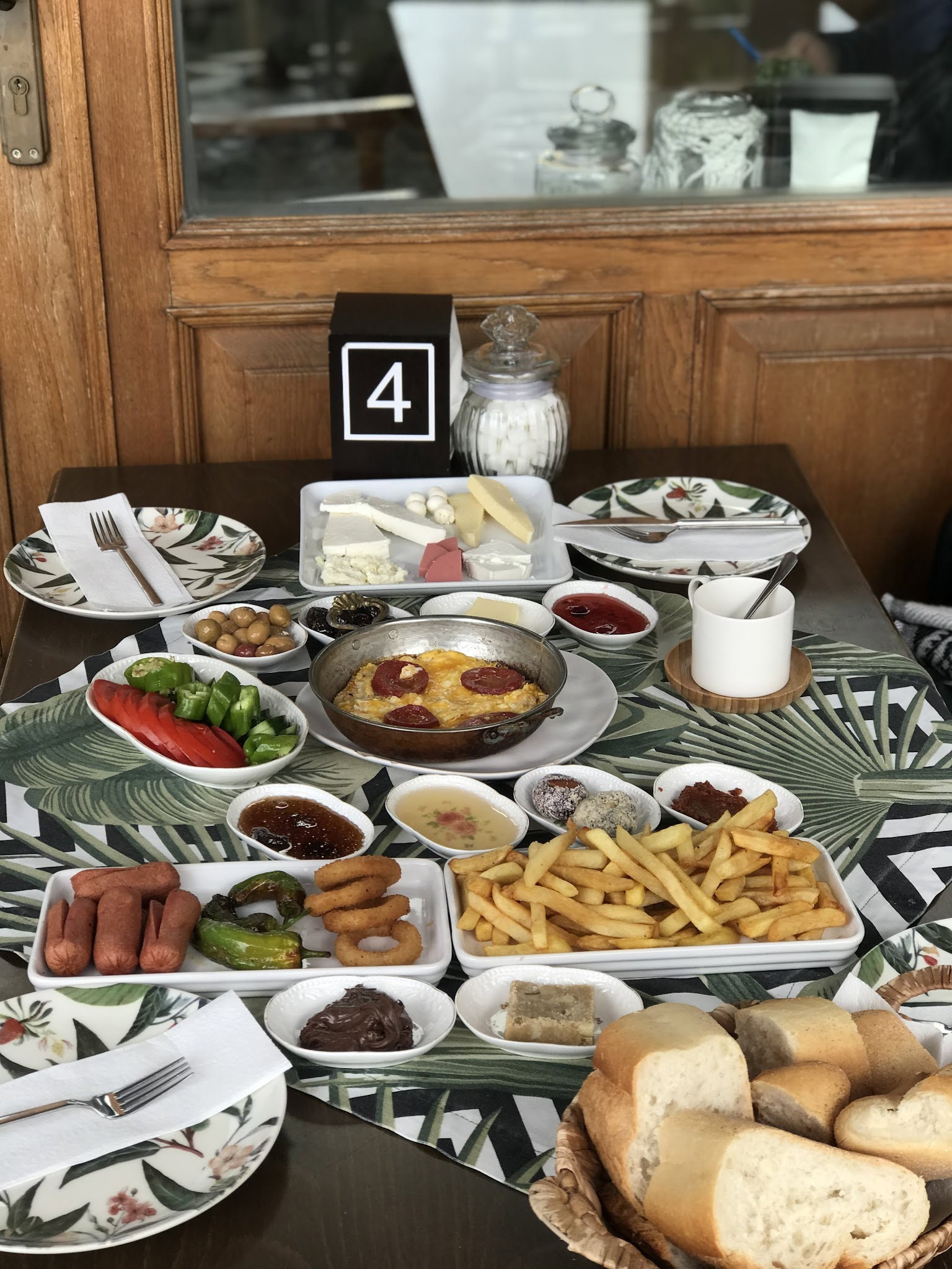 Mihman Cafe & Pastane