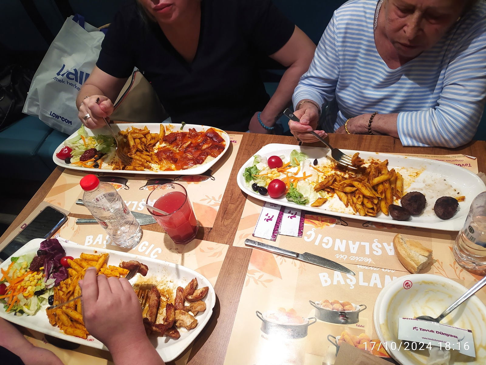 Tavuk Dünyası 01 Adana Türkmenbaşı