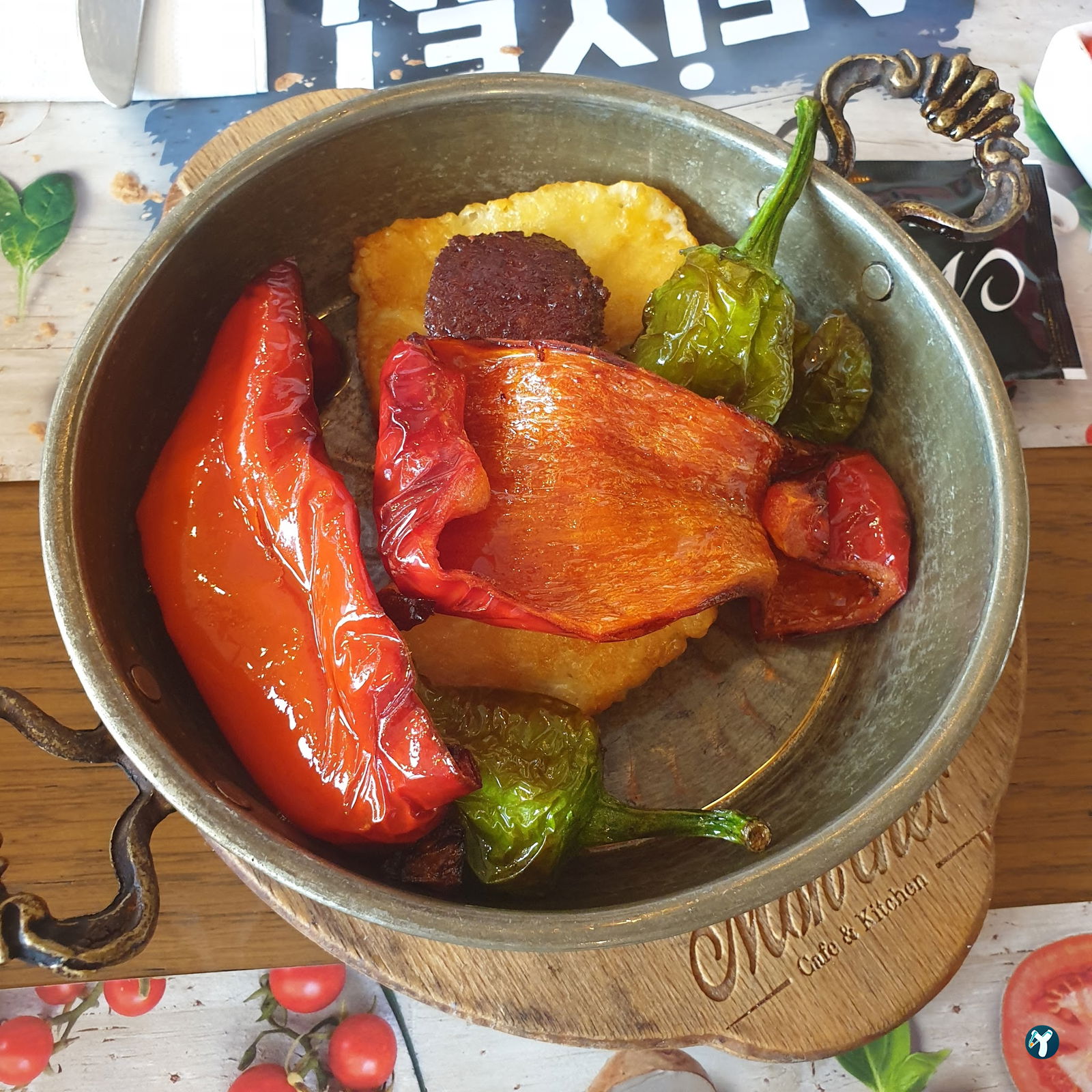 Mon Cher Cafe & Kitchen