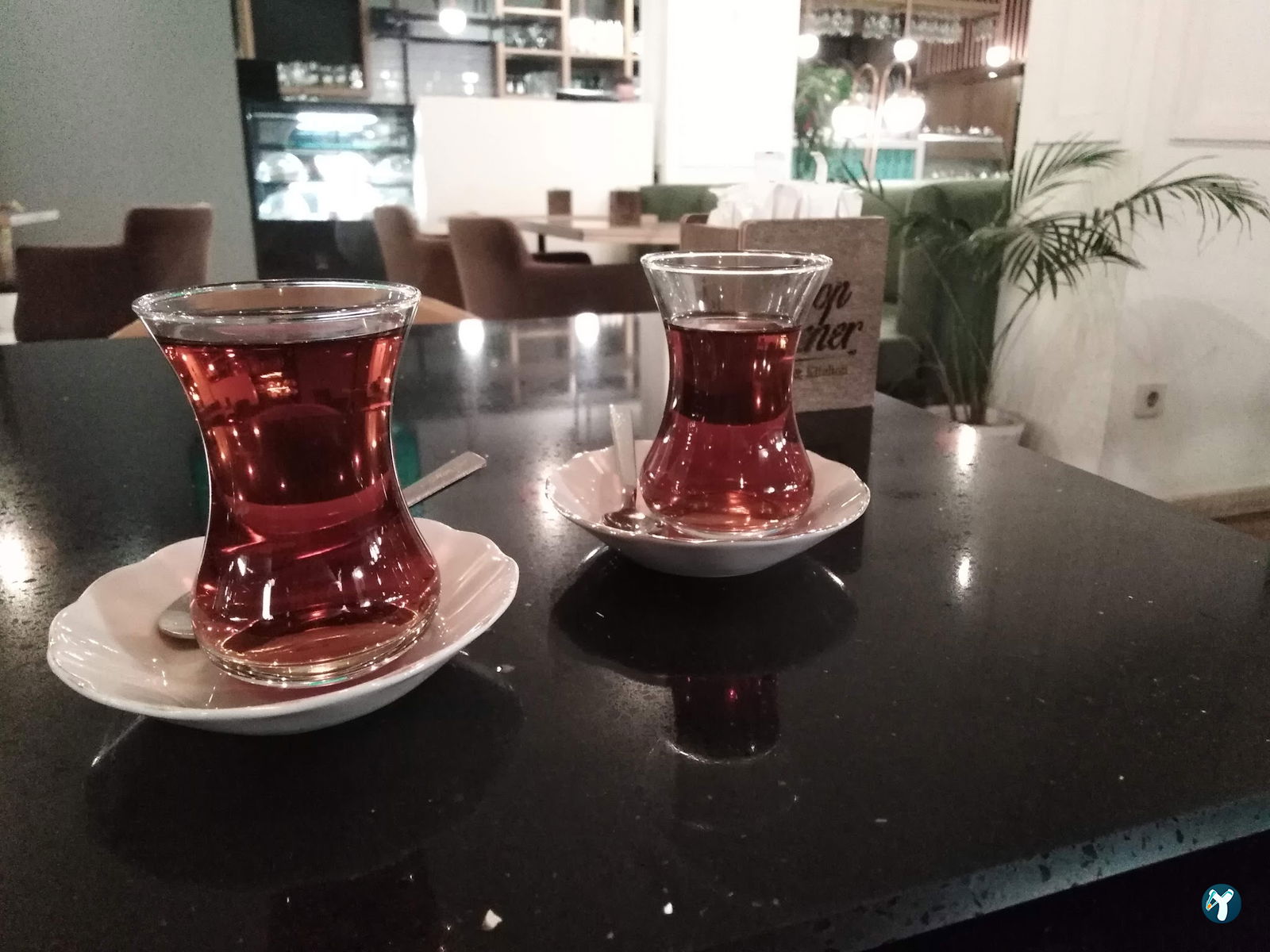 Mon Cher Cafe & Kitchen