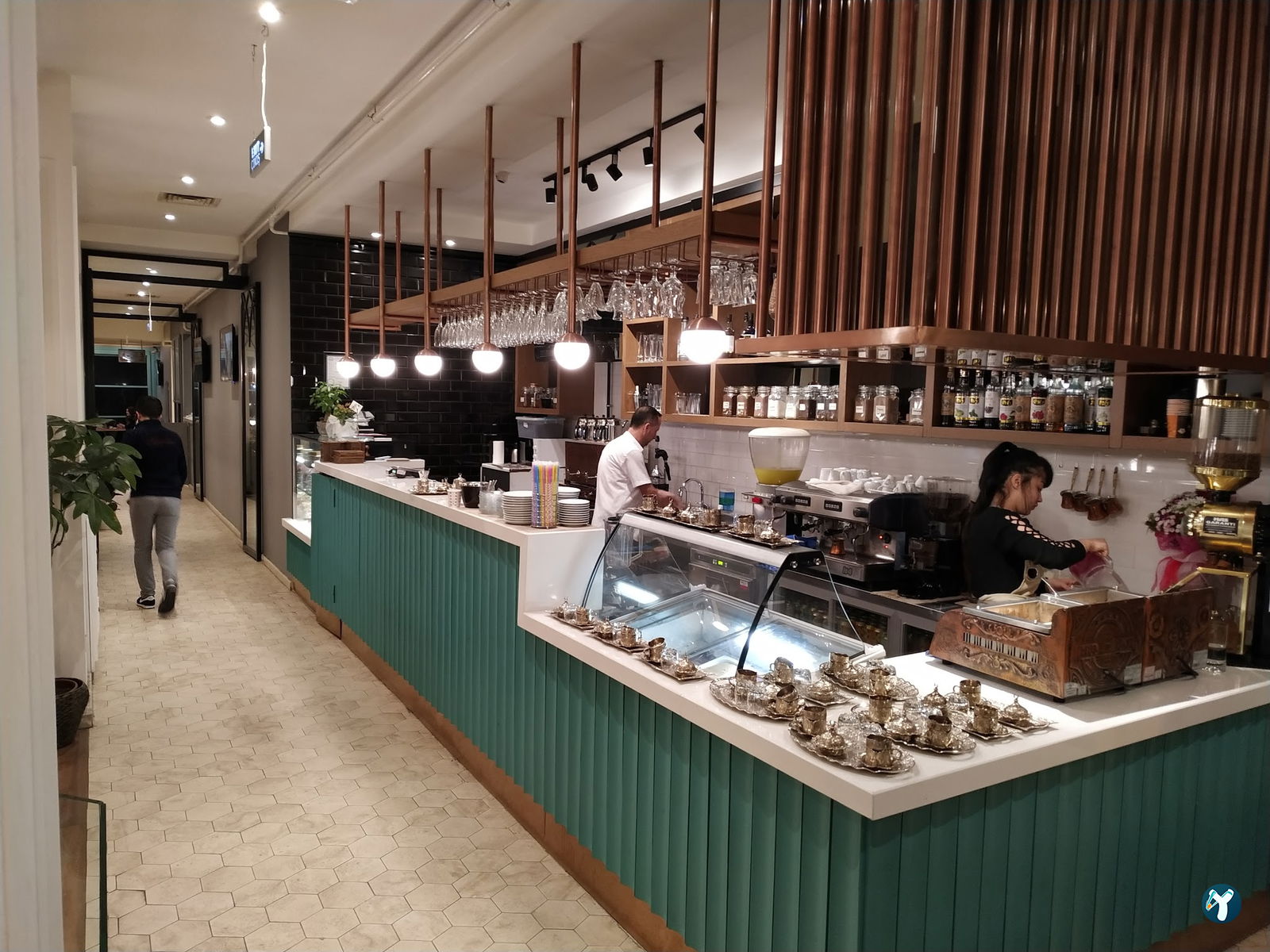 Mon Cher Cafe & Kitchen