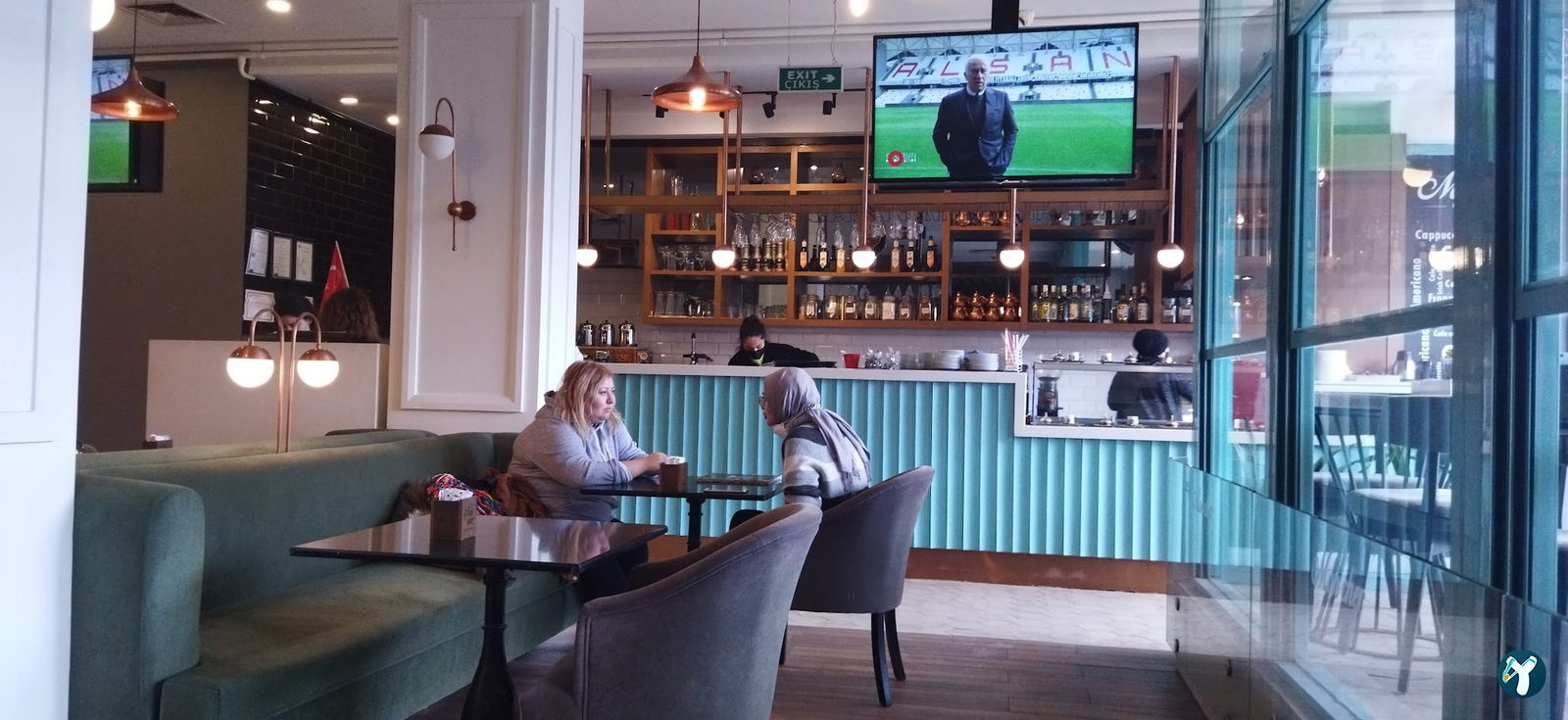 Mon Cher Cafe & Kitchen