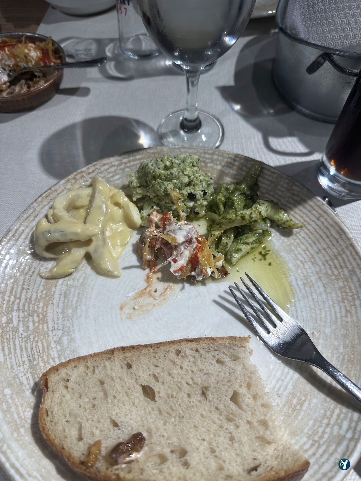 Mazi Restaurant