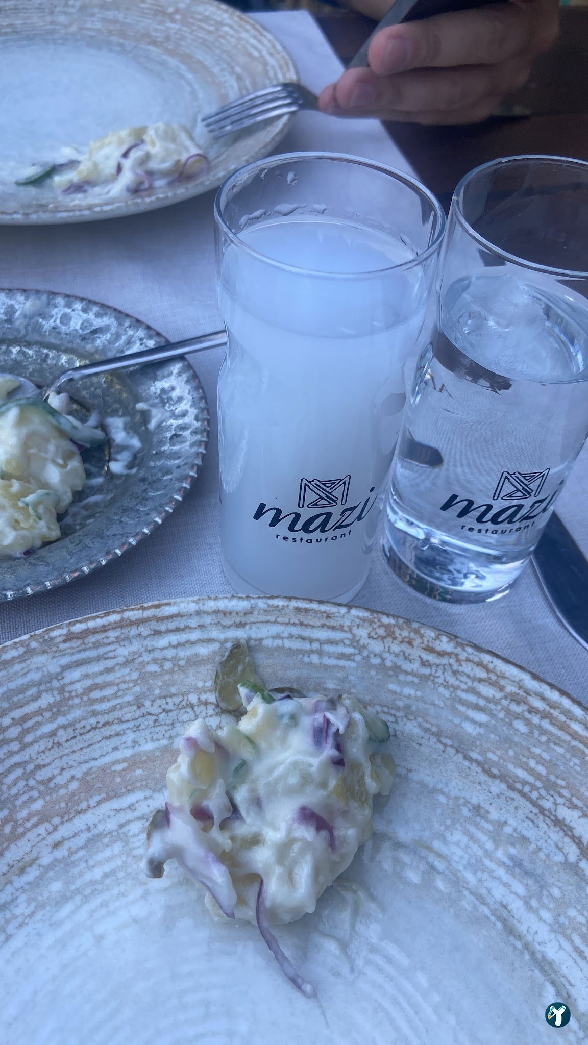 Mazi Restaurant