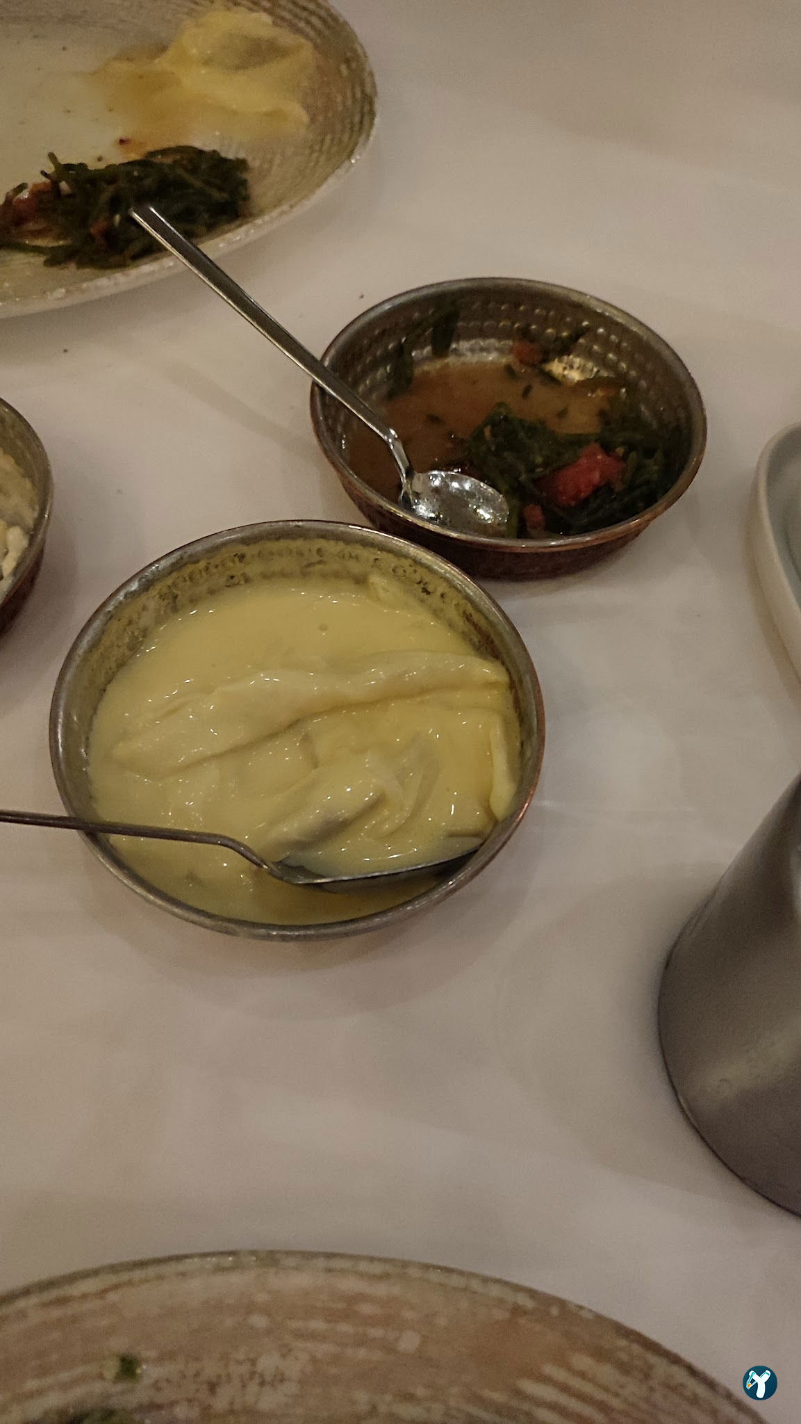 Mazi Restaurant