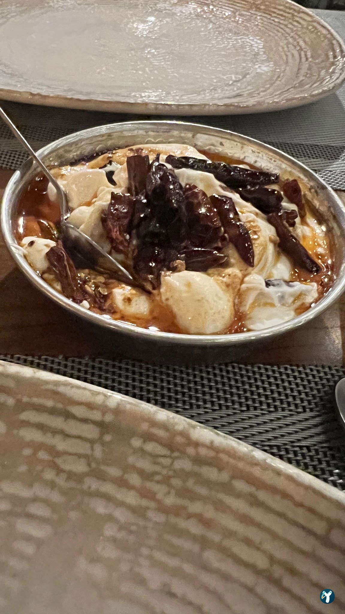 Mazi Restaurant