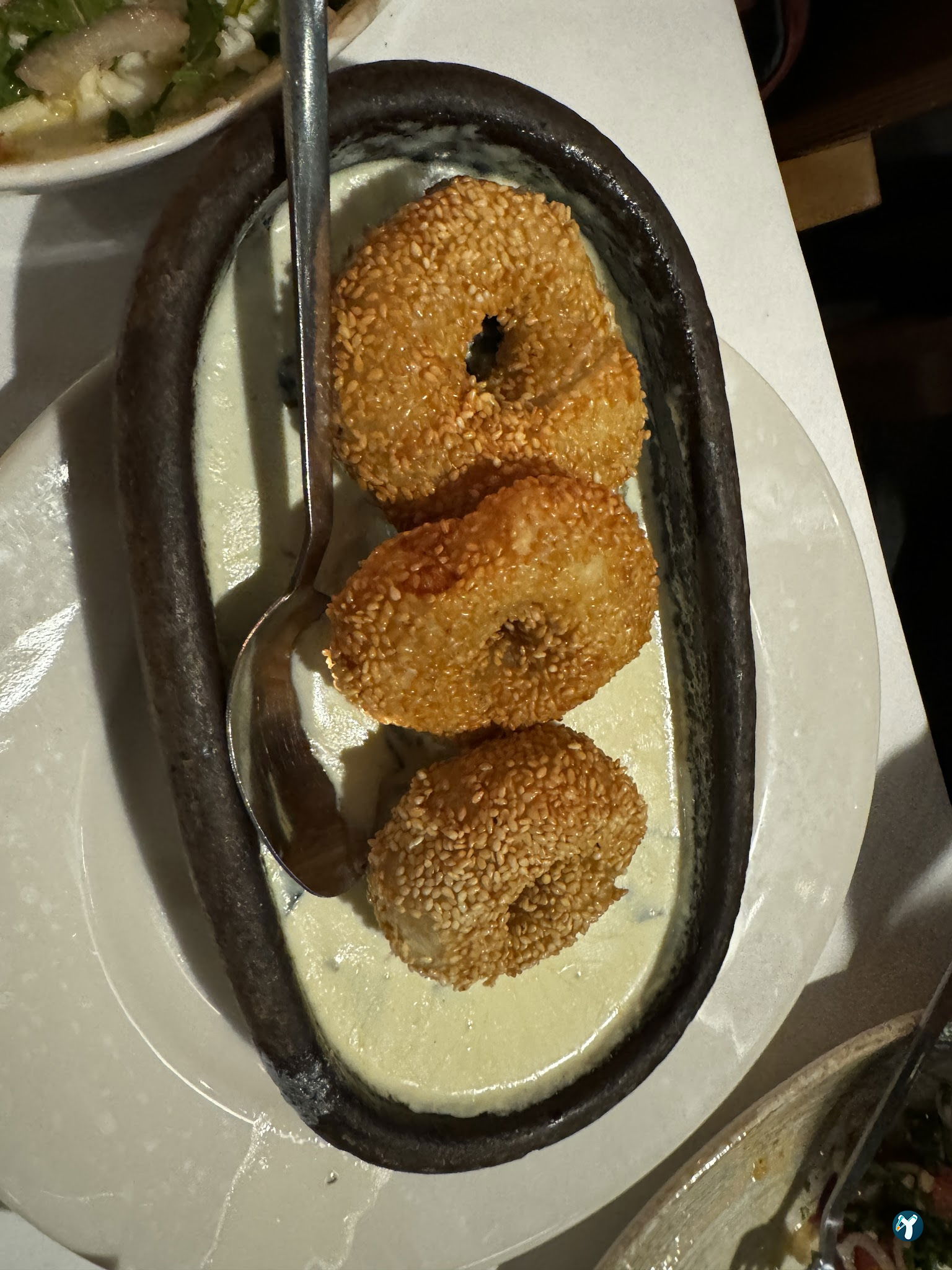 Mazi Restaurant