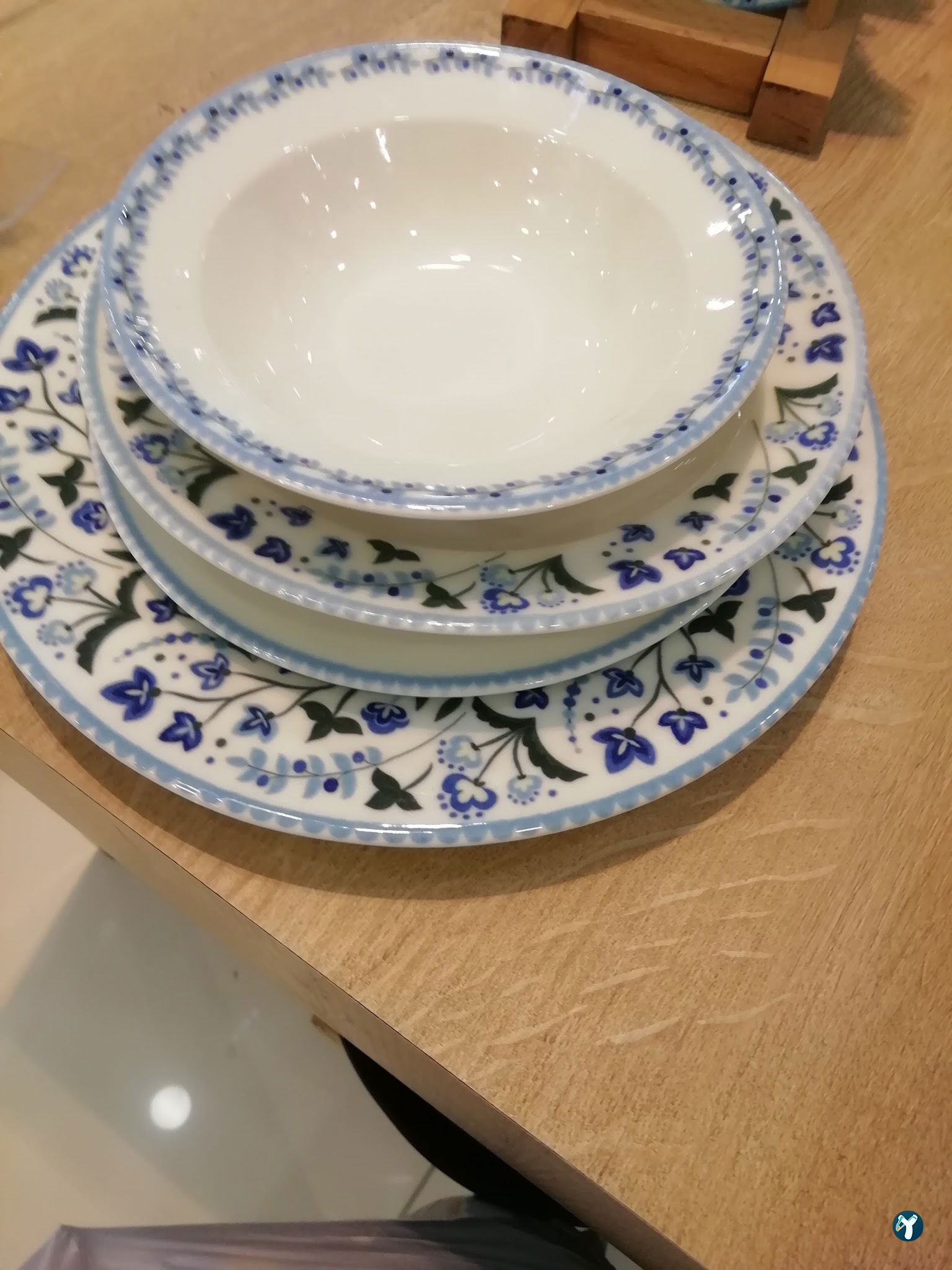 Mazi Restaurant