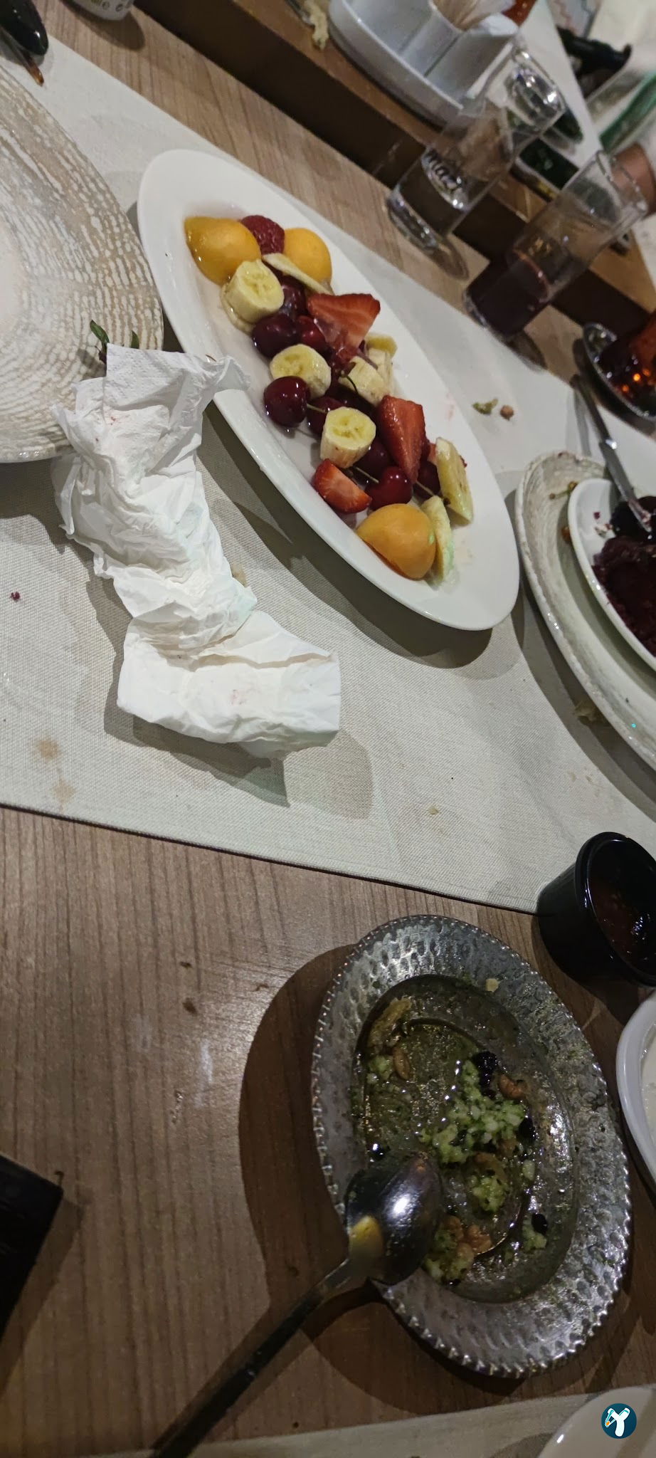 Mazi Restaurant