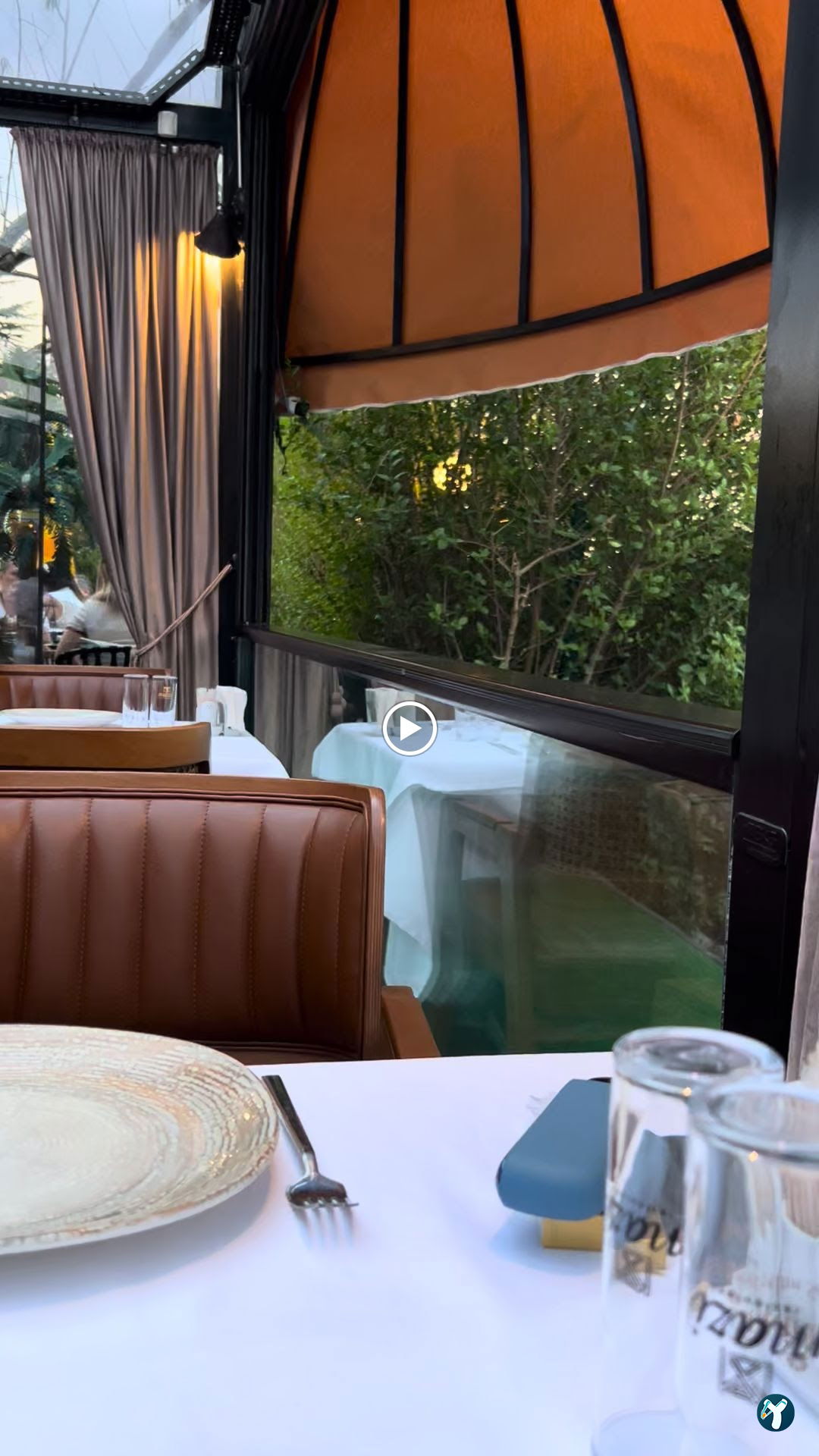 Mazi Restaurant