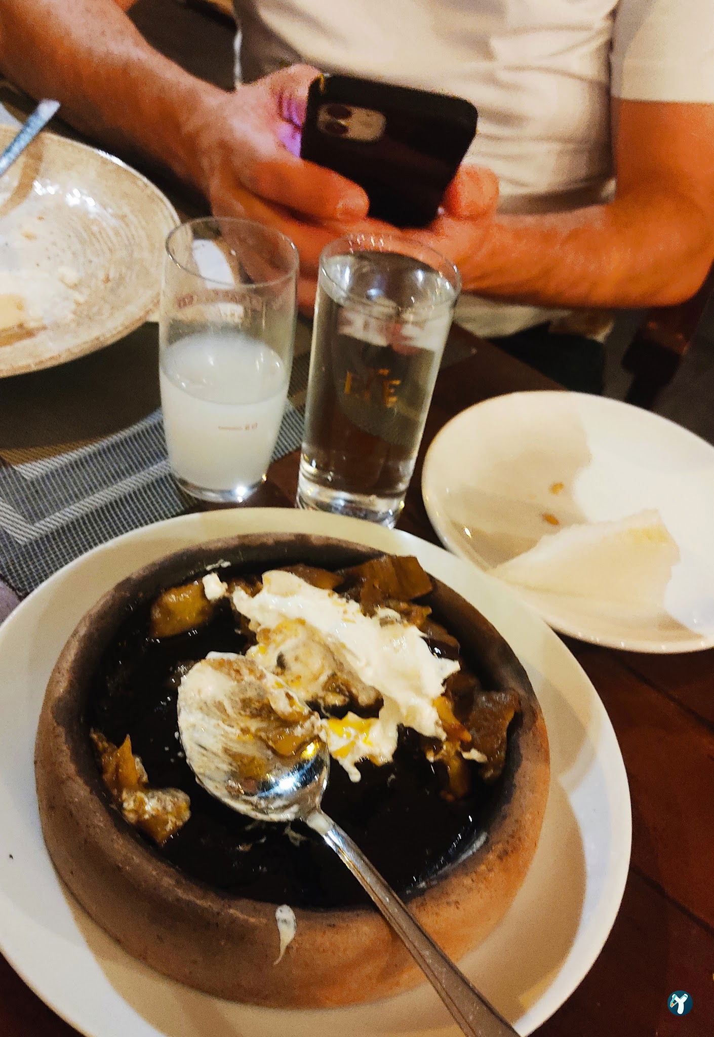 Mazi Restaurant