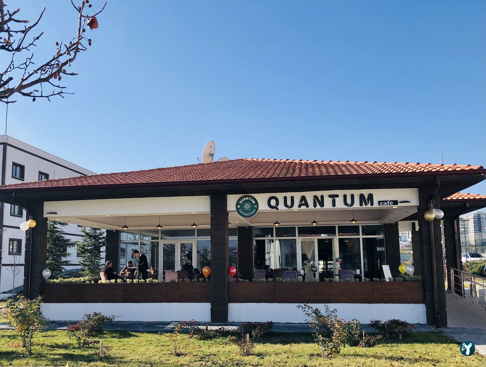 Quantum Cafe & Restoran