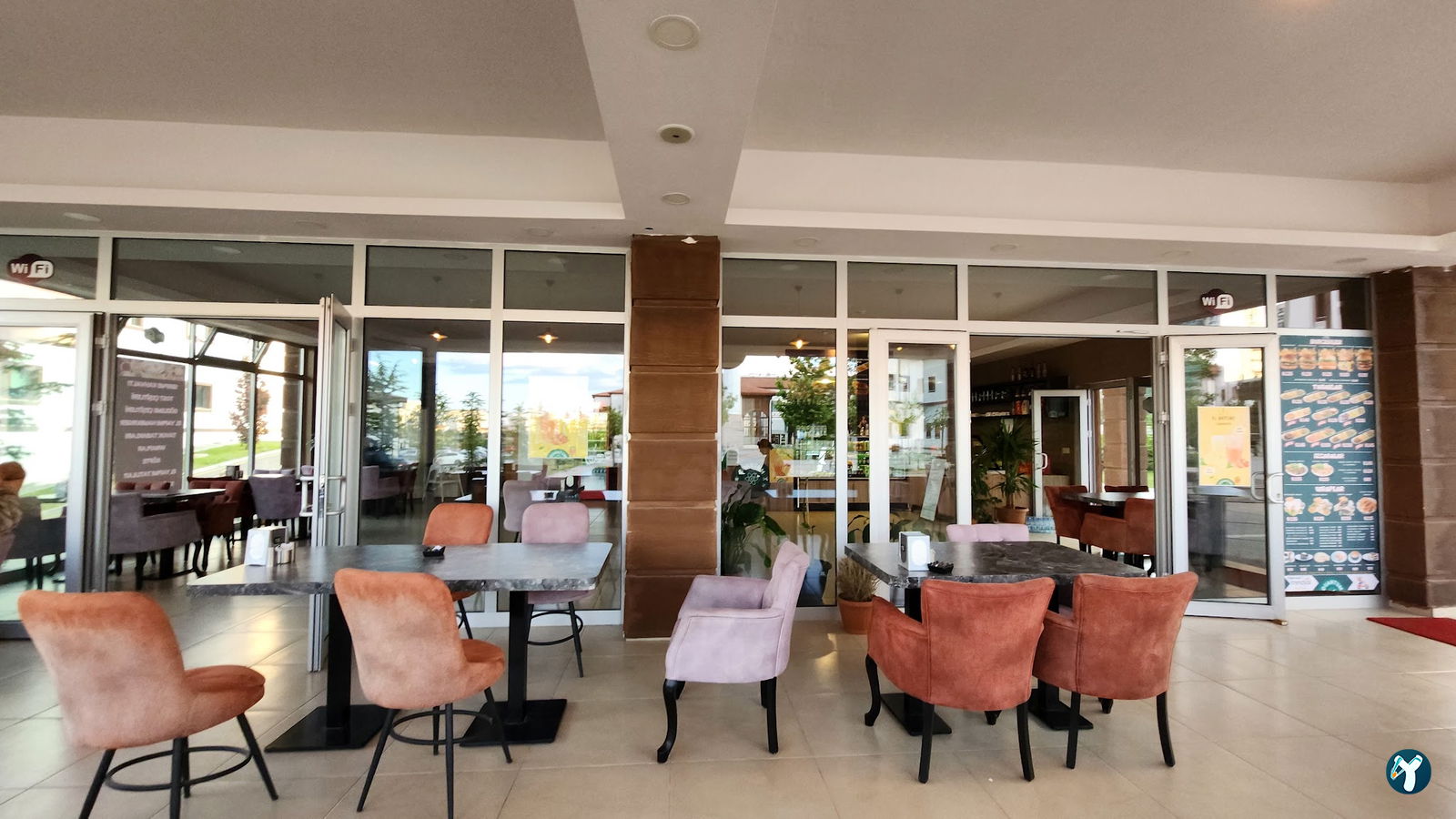 Quantum Cafe & Restoran