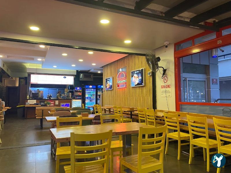 Arquet Burger & Fries