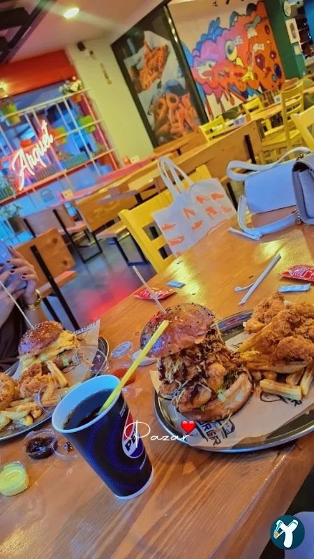 Arquet Burger & Fries