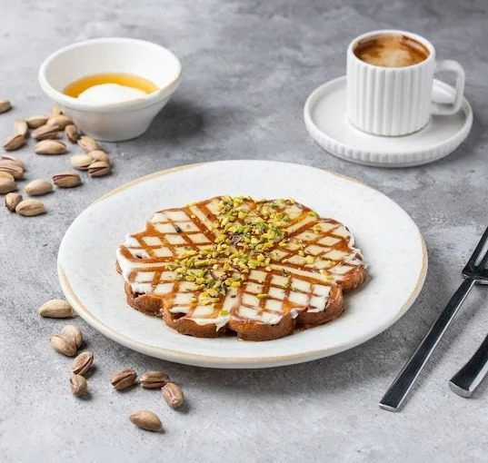 WAKO Bomonti: Waffles & Kumpir