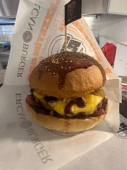 Ercan Burger resimleri