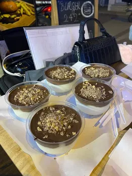 Burger 242 resimleri