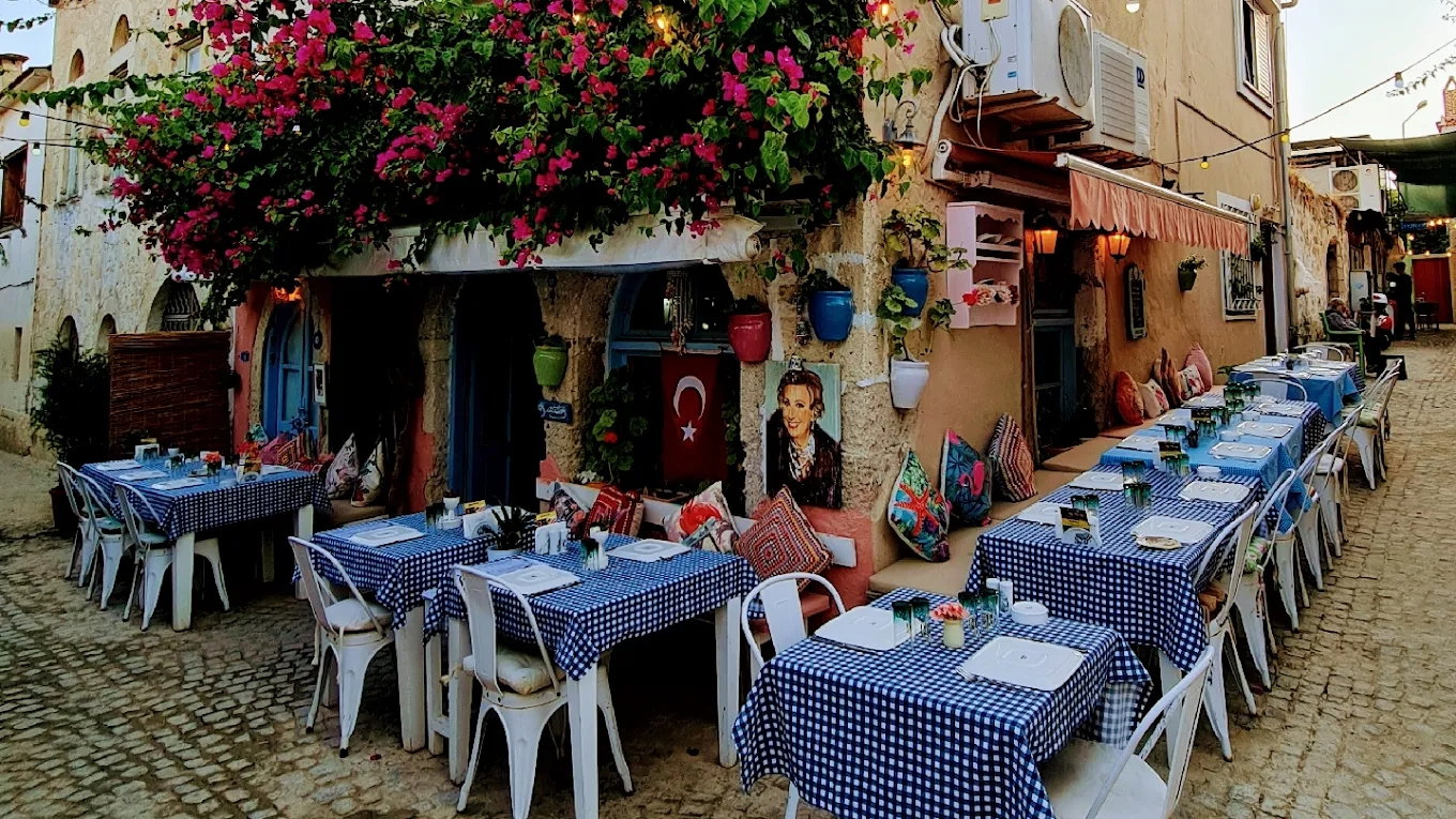 Dem Alaçatı Meyhane