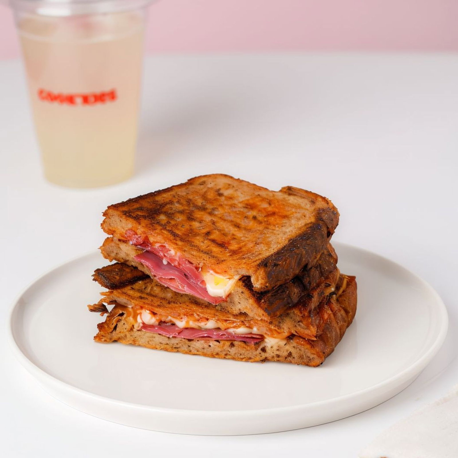 Füme Kaburga Tost