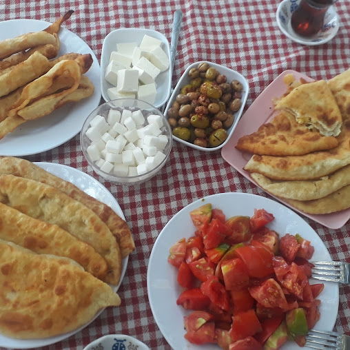 Beşyol Asma Altı Gözleme Evi