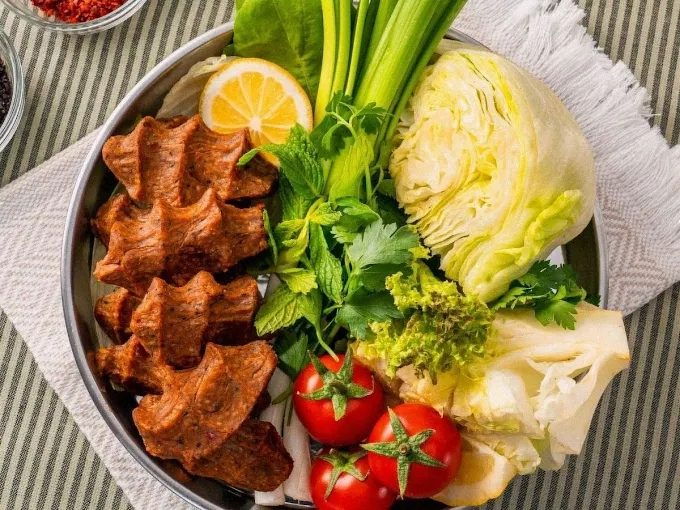 Hiçli Köfte Alsancak