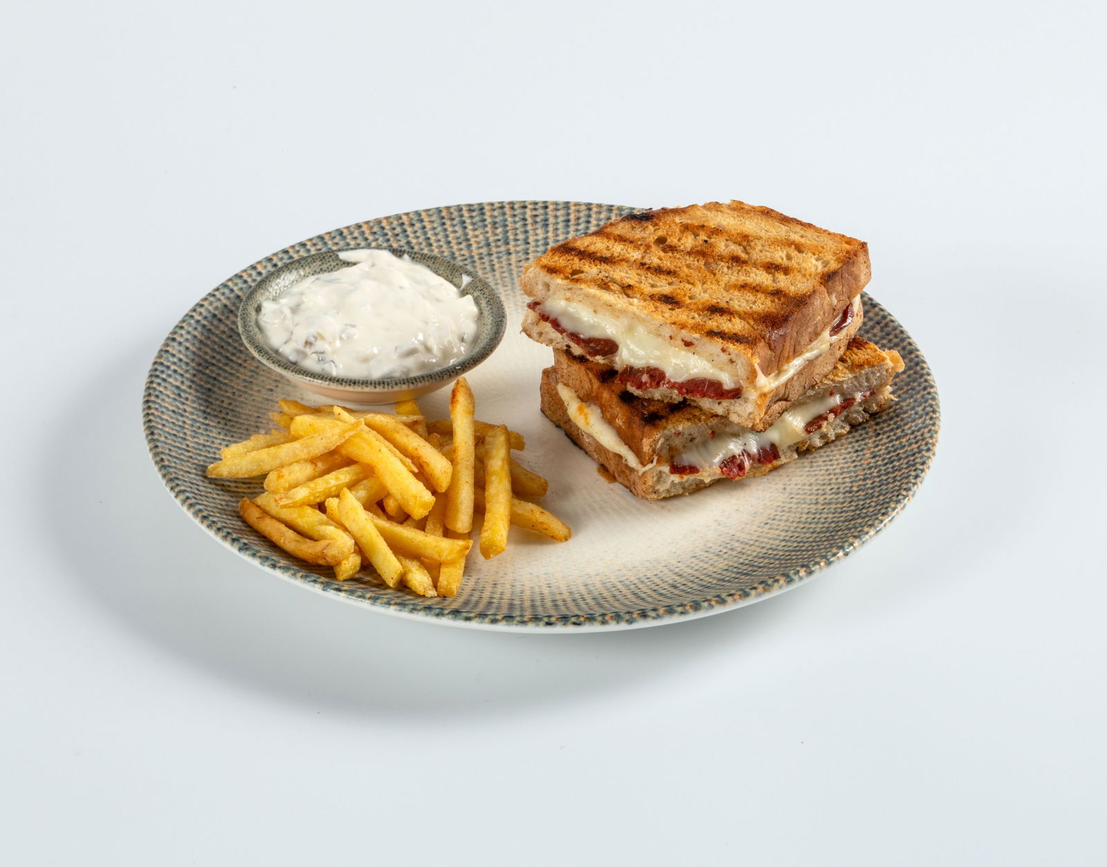 Ekşi Mayalı Köy Ekmeğine Karışık Tost
