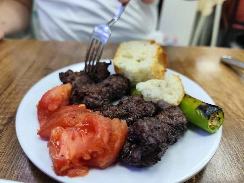 Salihli Divan Odun Kofte & Corba Salonu