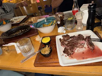 Dİ ETÇİ STEAKHOUSE resimleri