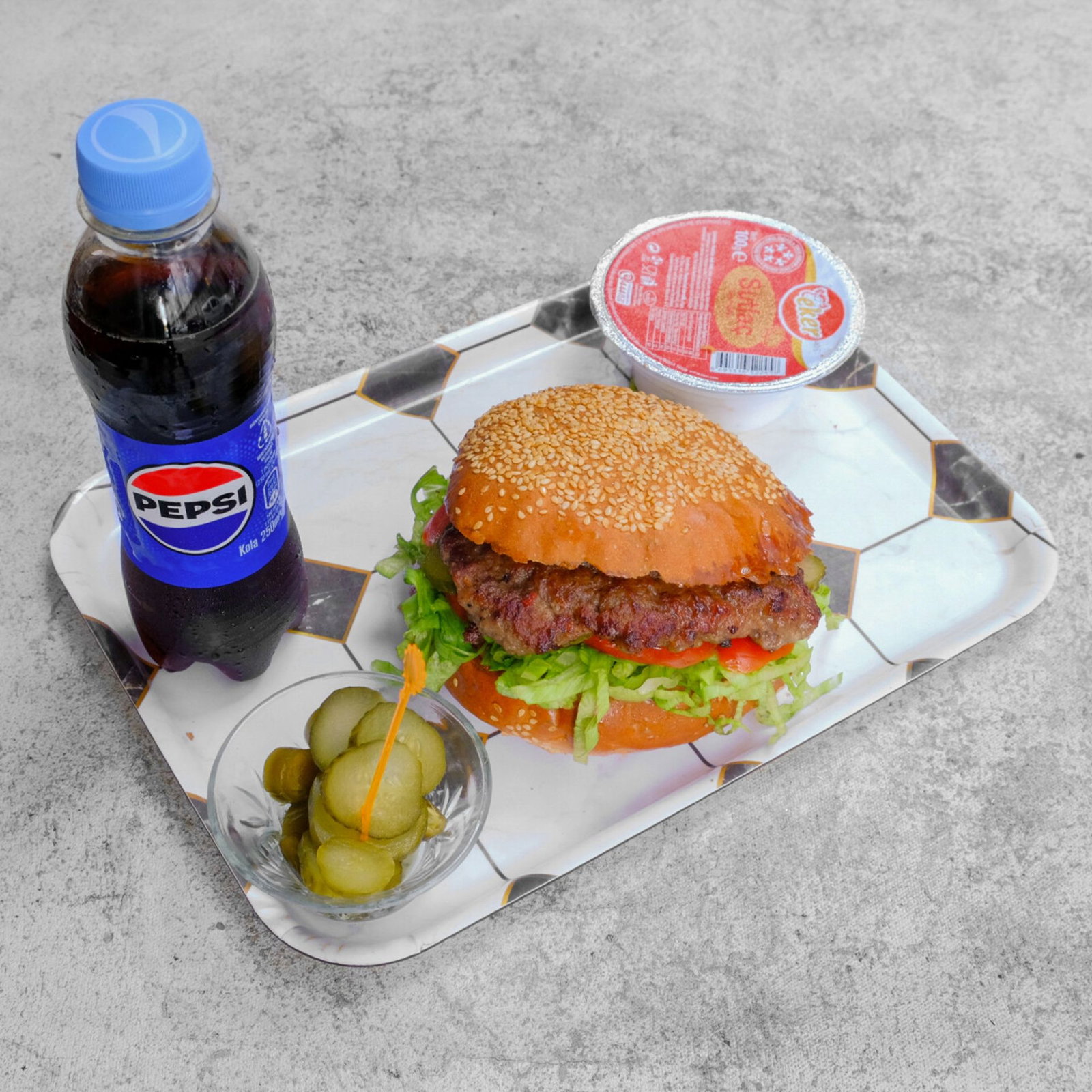Tatlı'lı Hamburger Menü