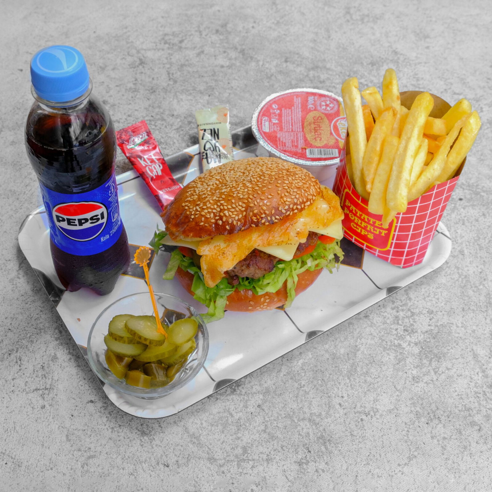 Chesseburger Menü
