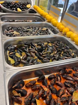 Midyeci Yasin İzmir - Midye & Kokoreç resimleri