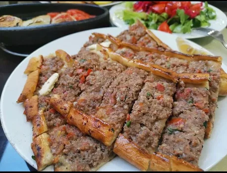 CİHANBEY DÖNER PİDE ÇORBA resimleri
