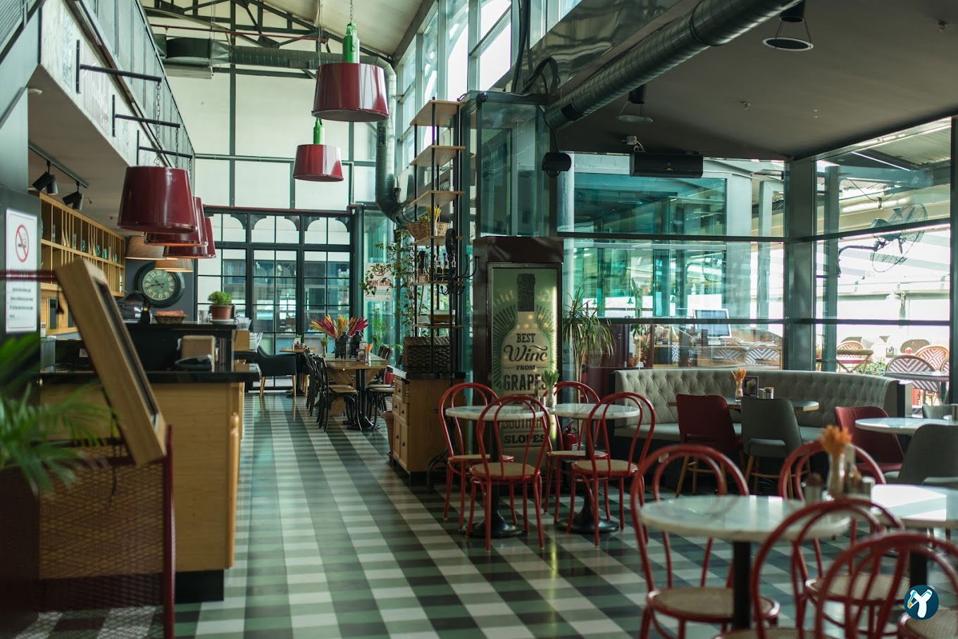 Mandolin Cafe Konak Pier