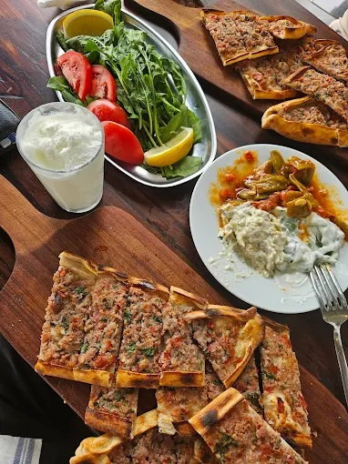 Duayen Pide Ve Güveç