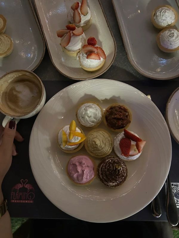 La Fallez Kitchen & Bar