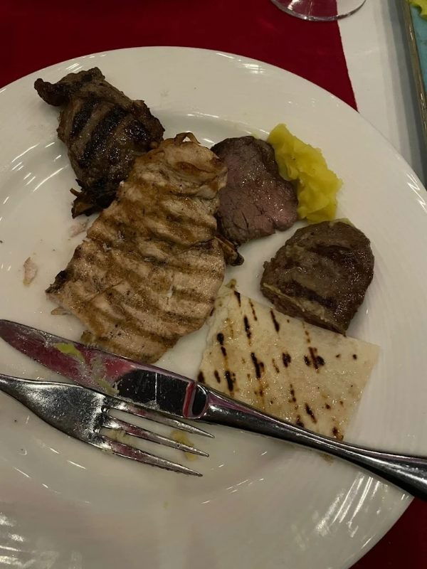 La Fallez Kitchen & Bar