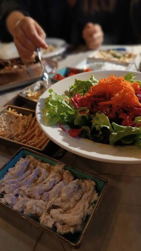 La Fallez Kitchen & Bar