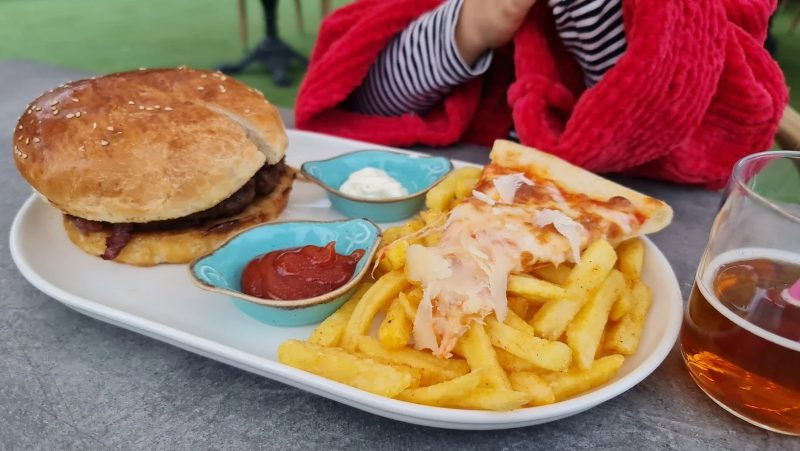 La Fallez Kitchen & Bar