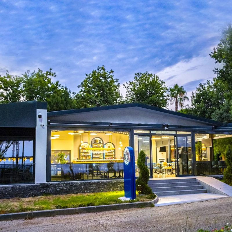 La Fallez Kitchen & Bar