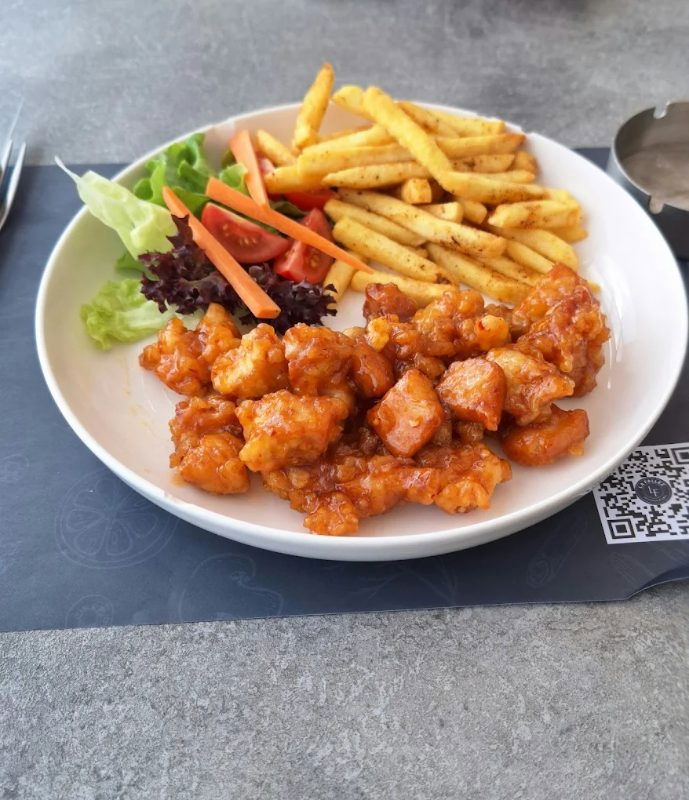 La Fallez Kitchen & Bar