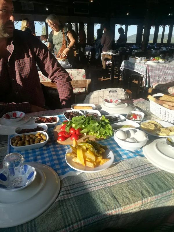 Asmalı Kahvaltı Evi